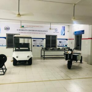 Electric Vehicle Lab Setup - Image 3